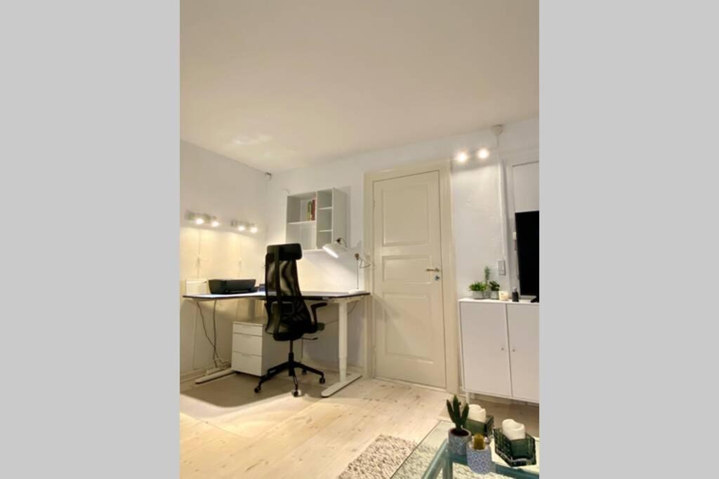 Luxury 'Kings Garden' City-Flat In Center Of Town Apartamento Copenhaga Exterior foto