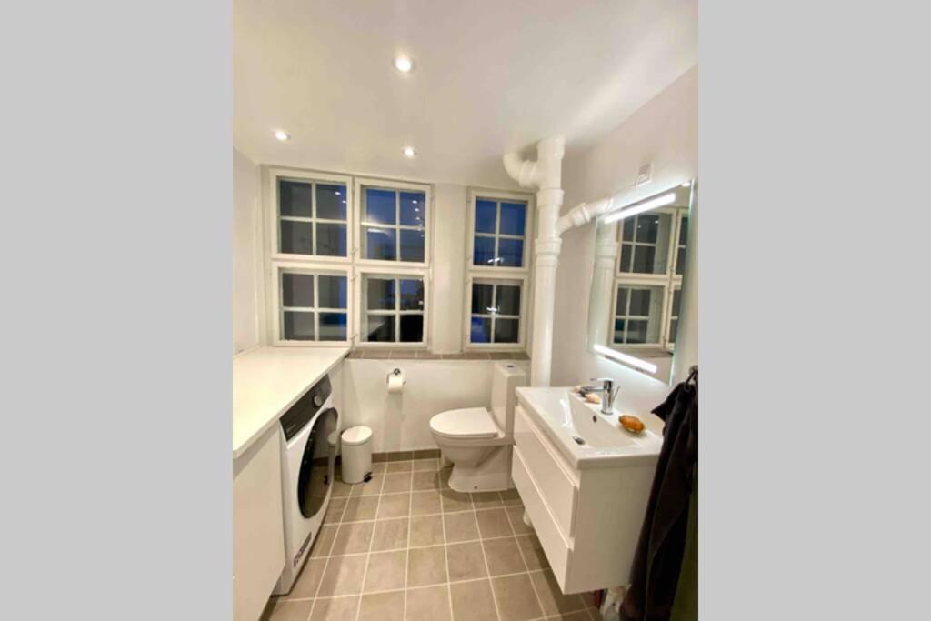 Luxury 'Kings Garden' City-Flat In Center Of Town Apartamento Copenhaga Exterior foto